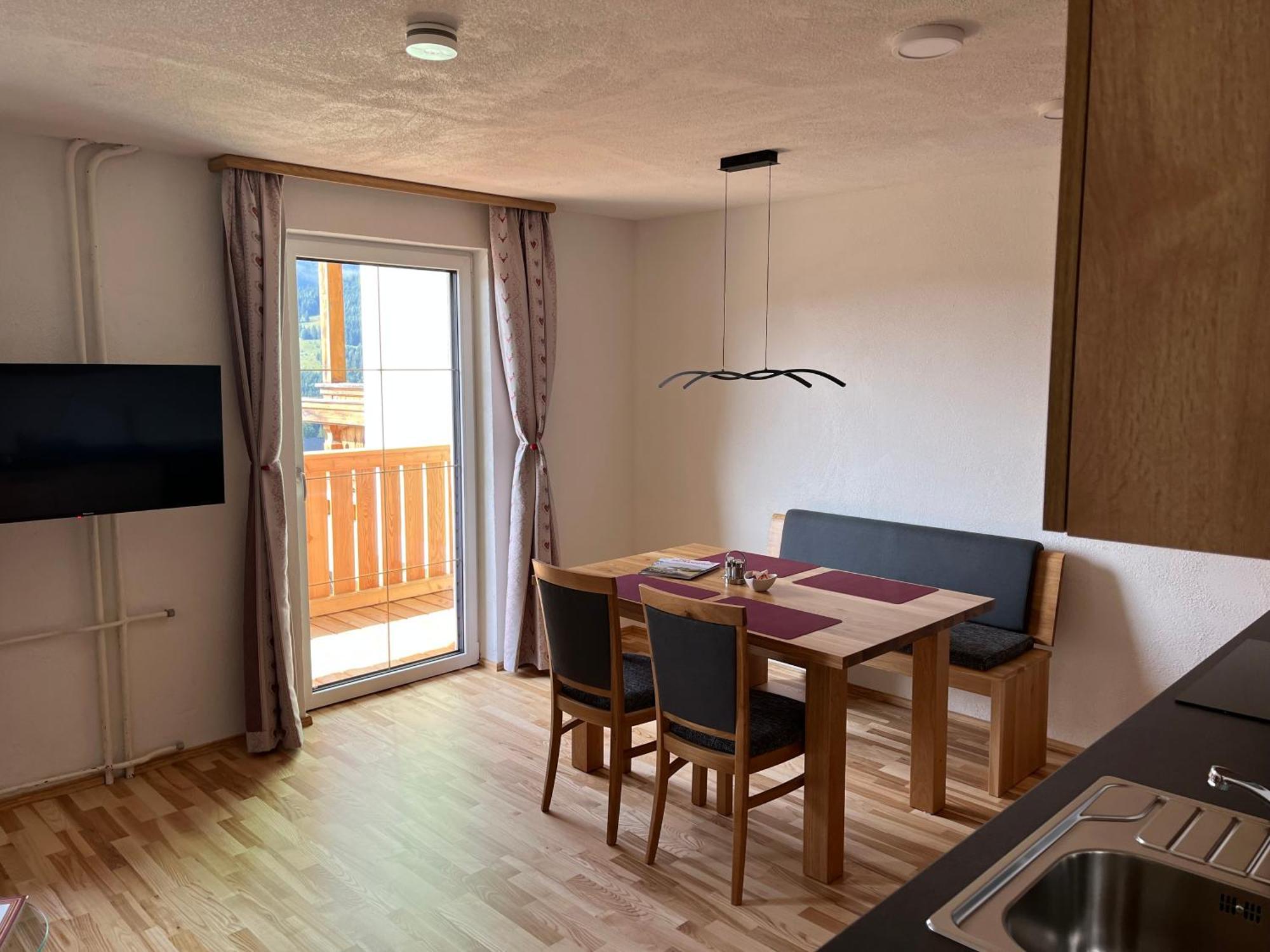 טאופליץ Appartements-Restaurant Schwaiger מראה חיצוני תמונה
